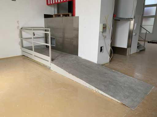 ESKA X0215 Scherenhubbühne mit Auffahrrampe 2 t elektrisch